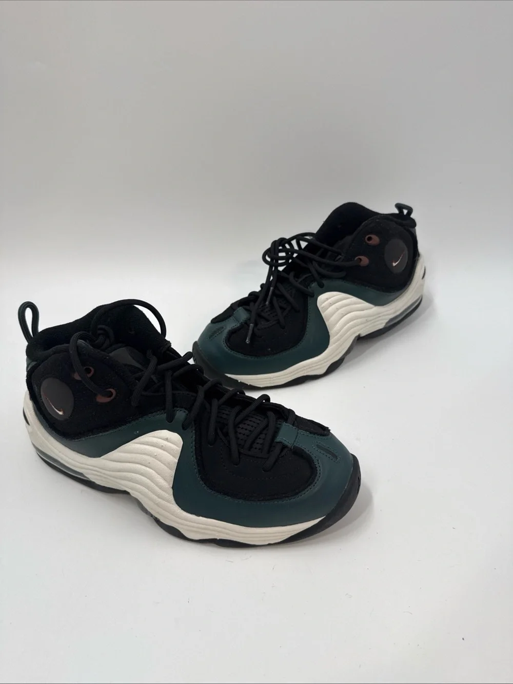 Kids High-Top Sneakers in Black and Dark Green - Nike